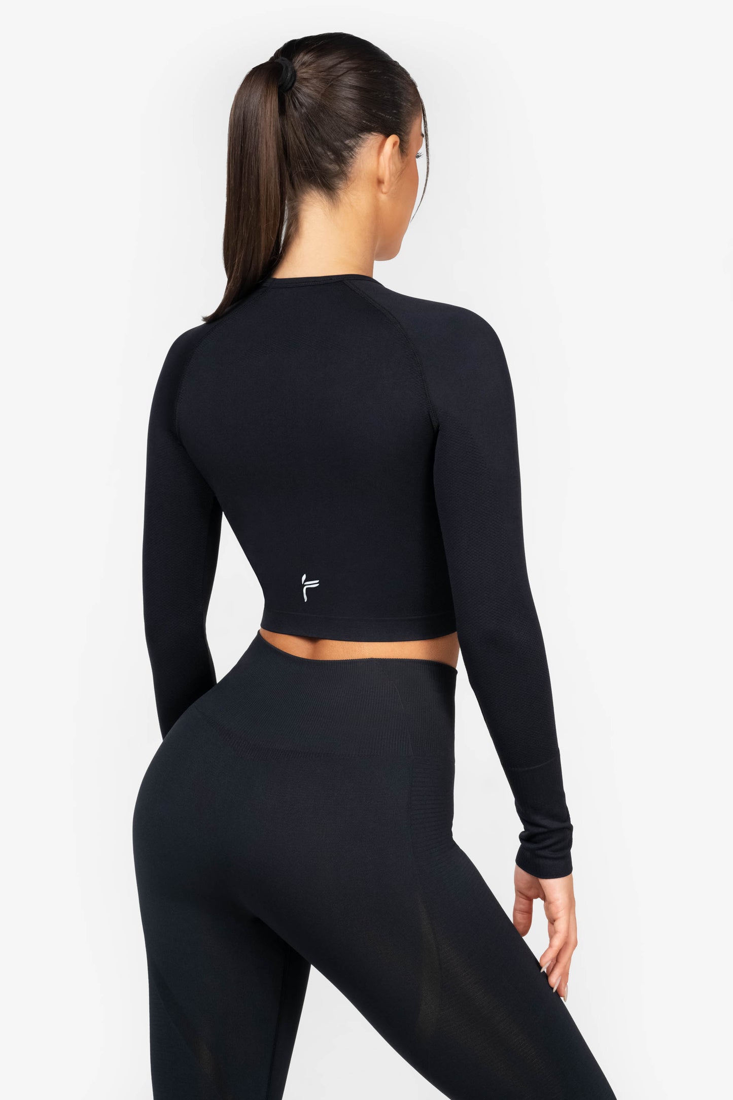 Black Ocean Crop Long Sleeve - for dame - Famme - Training Crop Long Sleeve