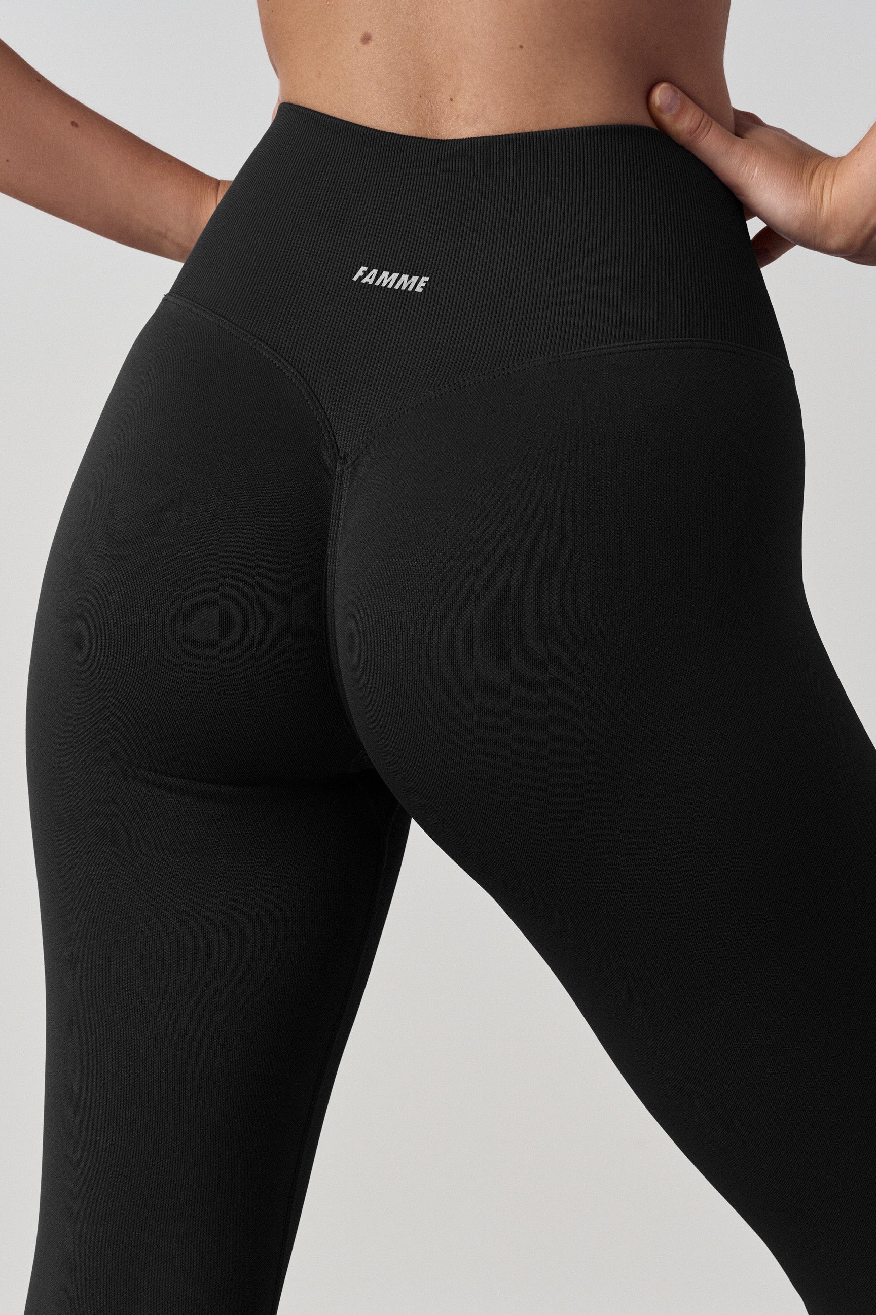 Contour Leggings