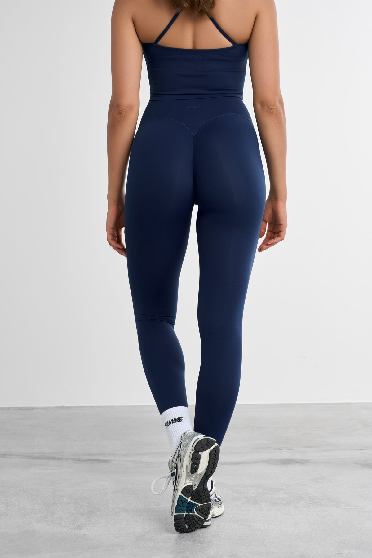 Signature Scrunch Leggings - for dame - Famme - Leggings